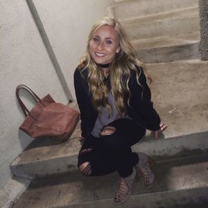 Meet your Posher, Bekah